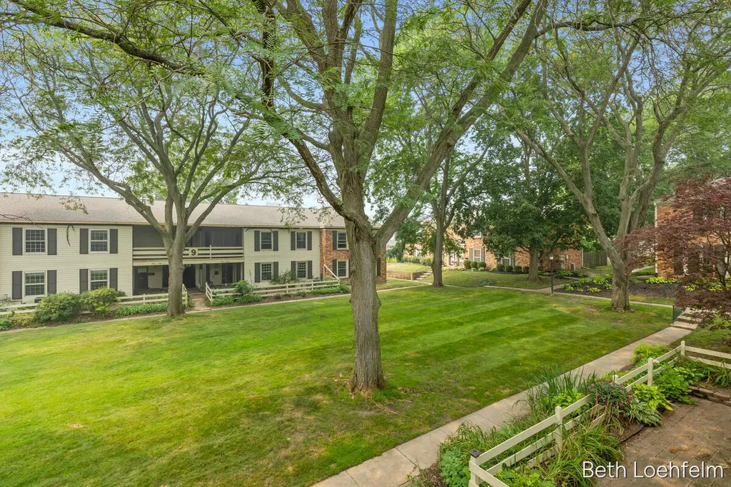 2551 Abbington Drive SE Grand Rapids City MI 49506