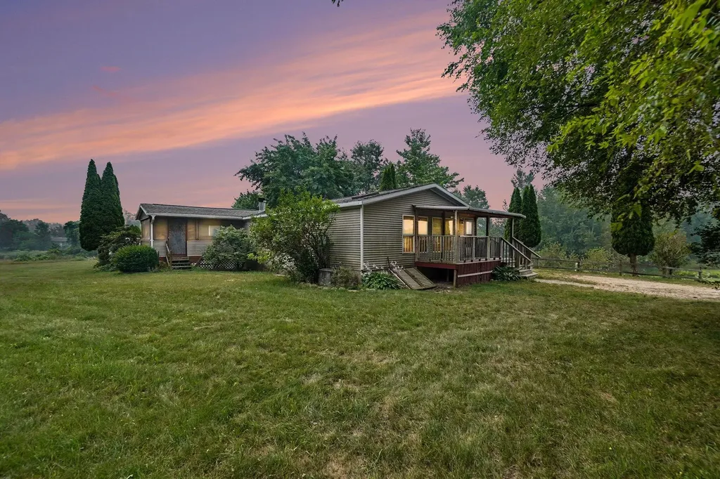 79 N 192nd Avenue Leavitt Township MI 49421
