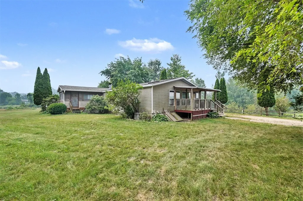 79 N 192nd Avenue Leavitt Township MI 49421