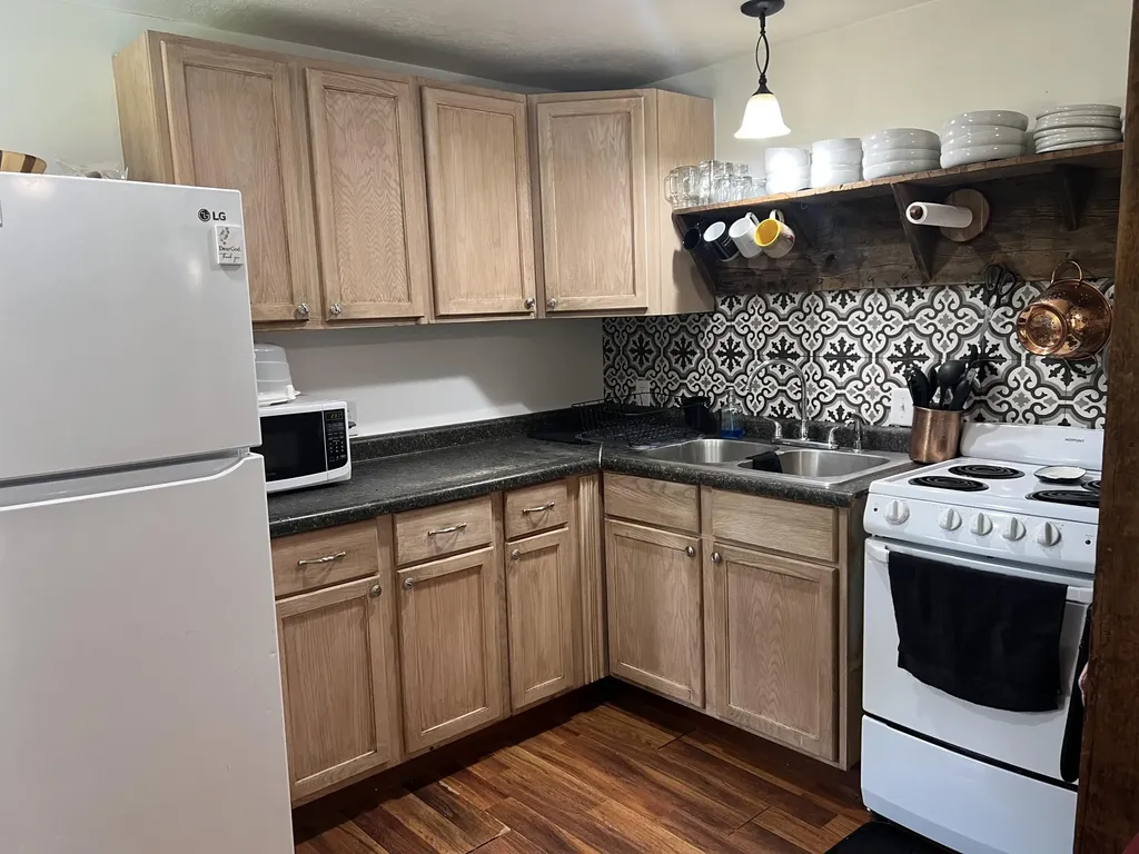 121 S Muenscher Street Unknown City MI 49329