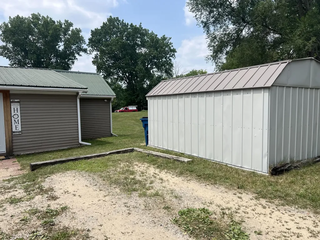 121 S Muenscher Street Unknown City MI 49329