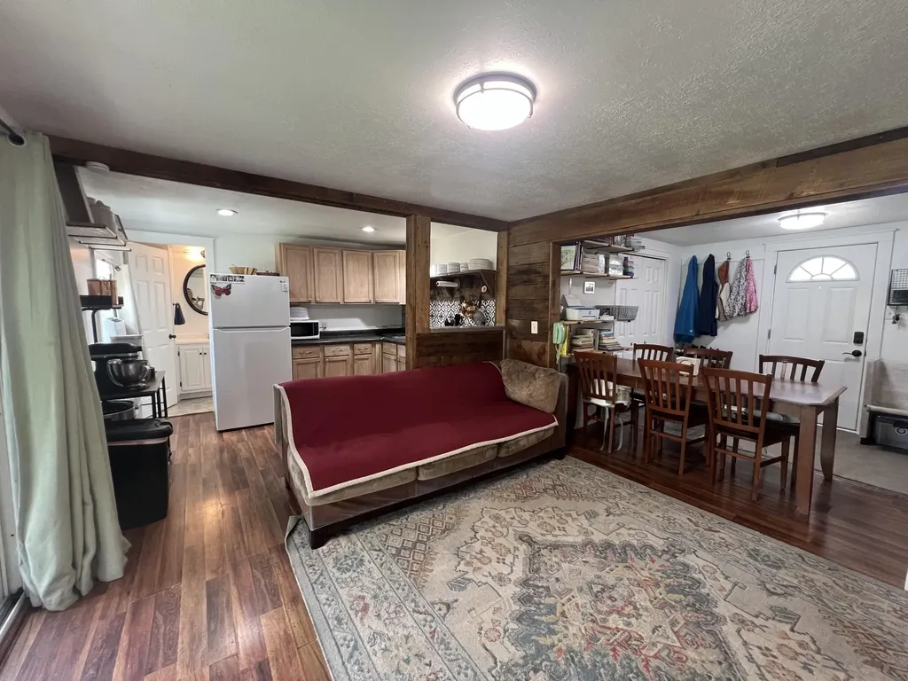 121 S Muenscher Street Unknown City MI 49329