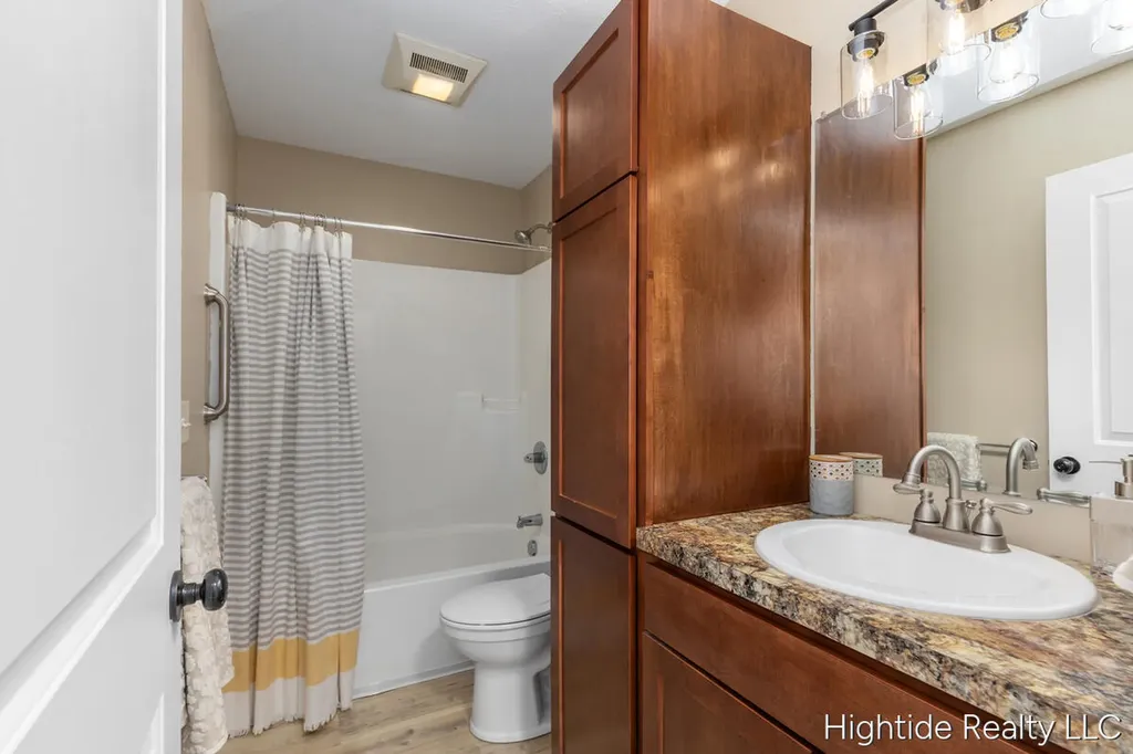 656 Wren Court Middleville Village MI 49333