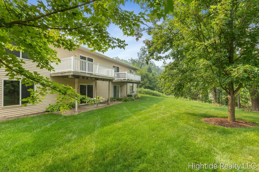 656 Wren Court Middleville Village MI 49333