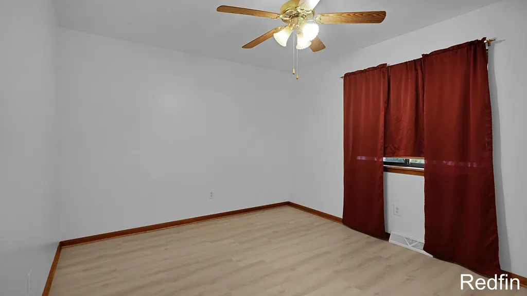 1305 52nd Street SE Kentwood City MI 49508