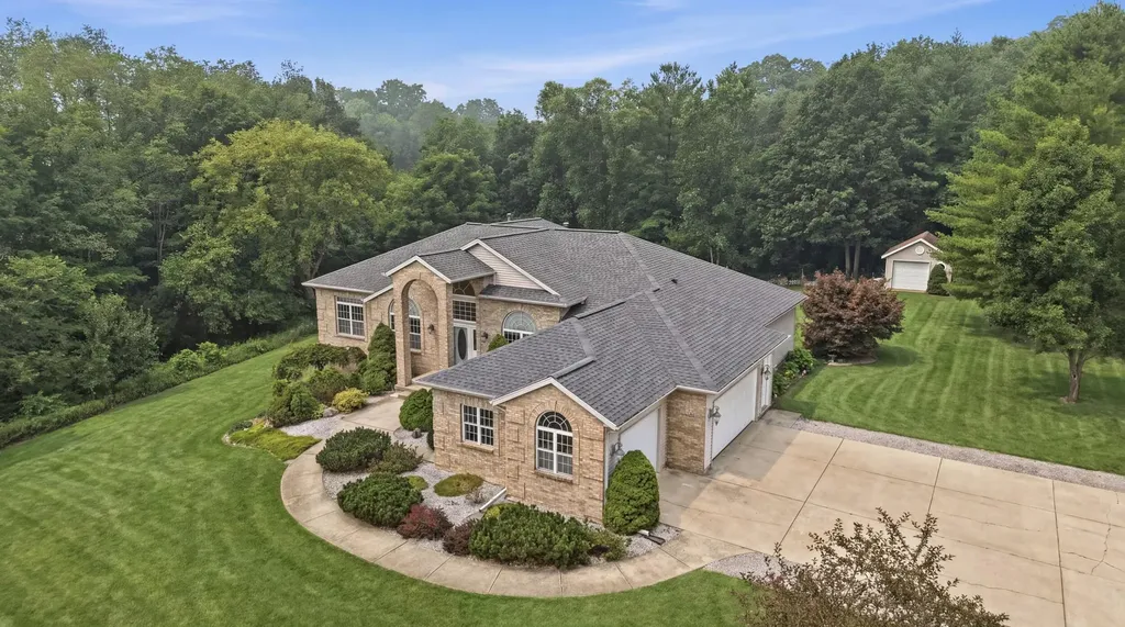 460 Buckshot Drive SW Georgetown Charter Township MI 49418