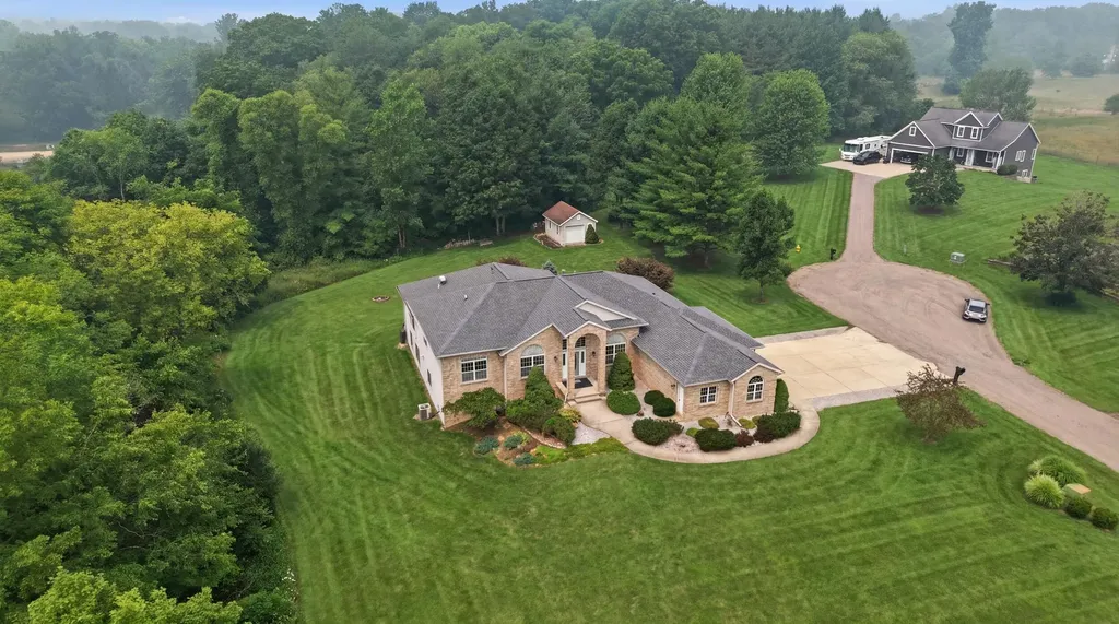 460 Buckshot Drive SW Georgetown Charter Township MI 49418