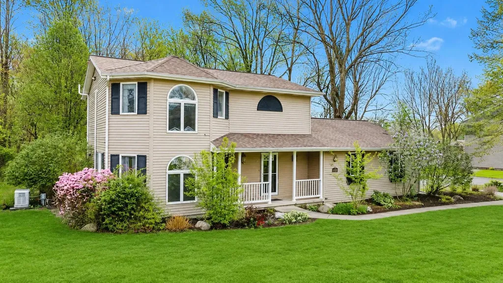 7756 Cottonwood Richland Township MI 49083