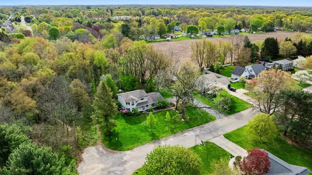 7756 Cottonwood Richland Township MI 49083