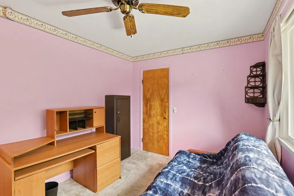 604 Fenton Street Unknown City MI 49649