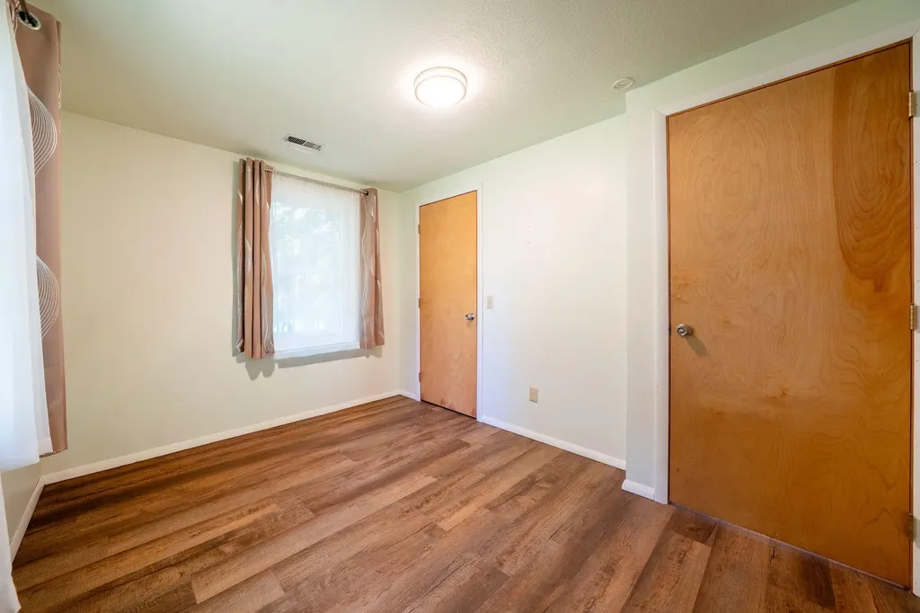 10182 Bertrand Boulevard Unknown City MI 49677