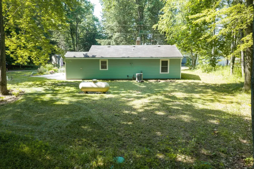 10182 Bertrand Boulevard Unknown City MI 49677