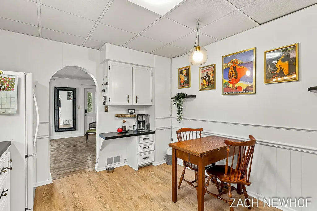 1000 Oaklawn Street NE Grand Rapids City MI 49505
