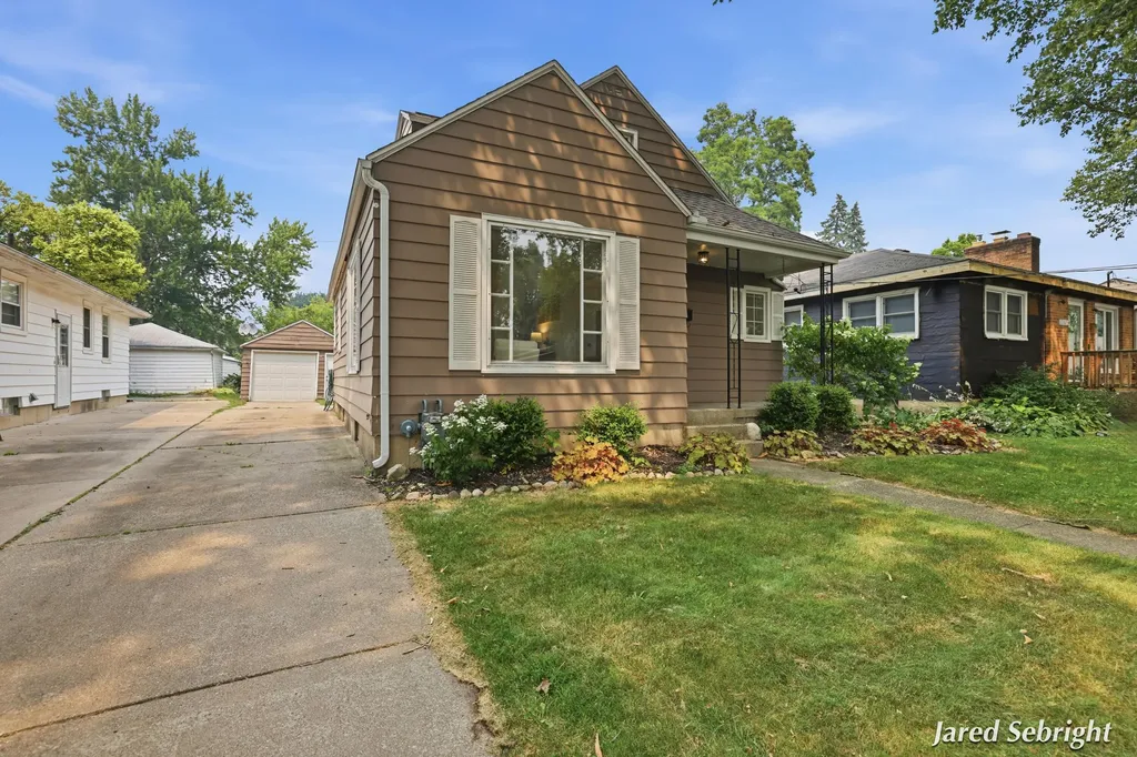 1171 5th Street NW Grand Rapids City MI 49504