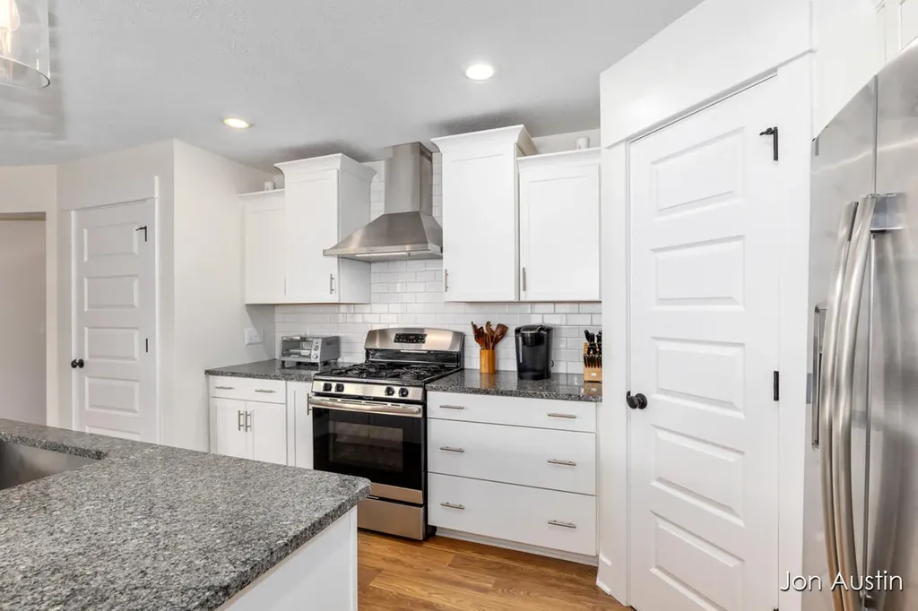 2929 E Morgan Trail NE Algoma Township MI 49341