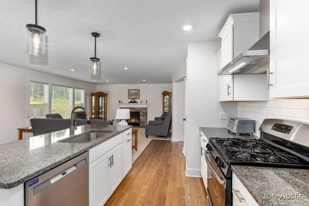 2929 E Morgan Trail NE Algoma Township MI 49341