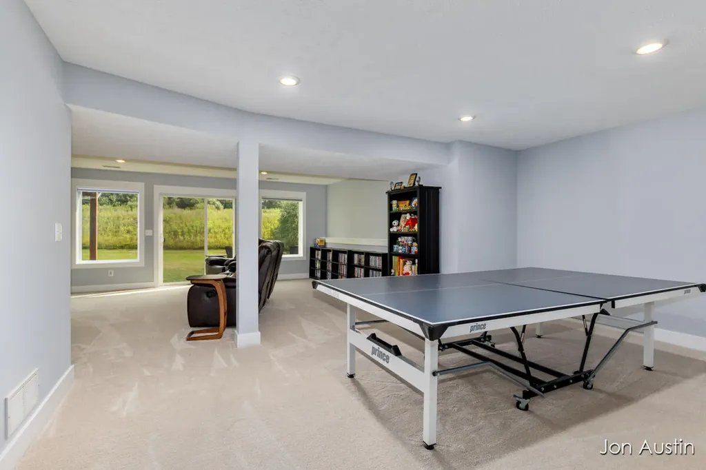 2929 E Morgan Trail NE Algoma Township MI 49341