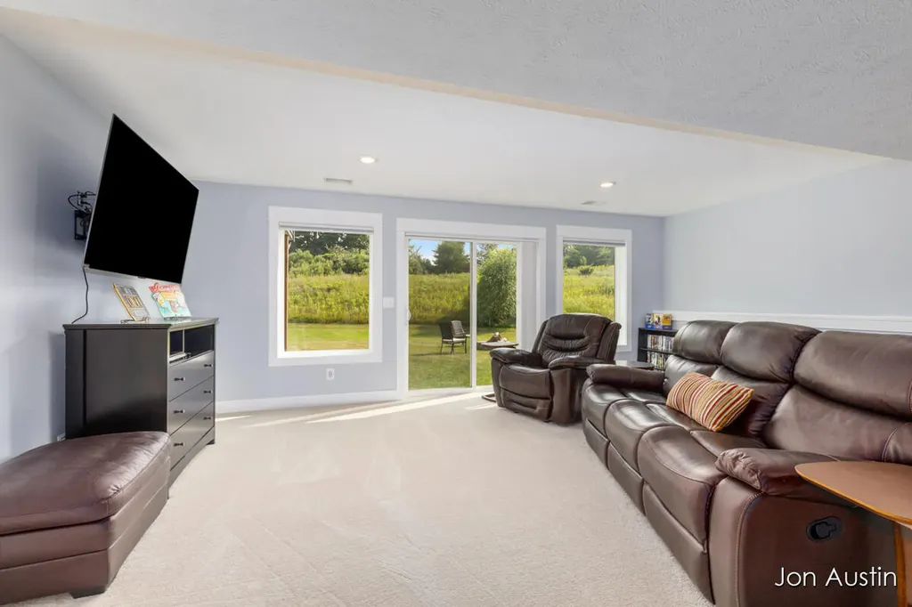 2929 E Morgan Trail NE Algoma Township MI 49341