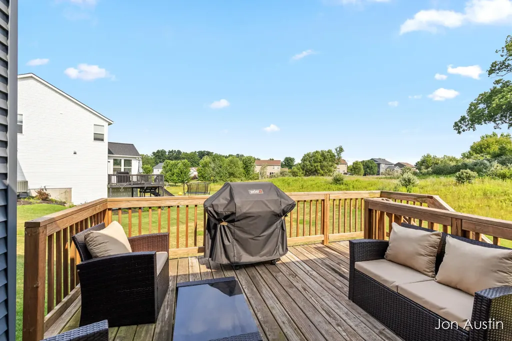 2929 E Morgan Trail NE Algoma Township MI 49341