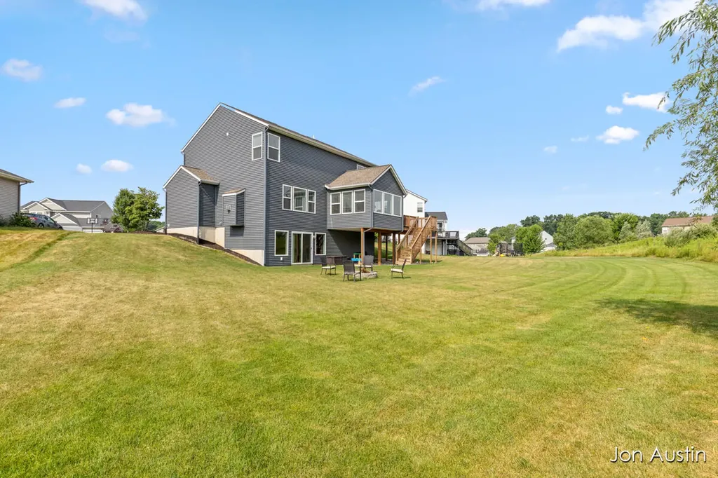 2929 E Morgan Trail NE Algoma Township MI 49341