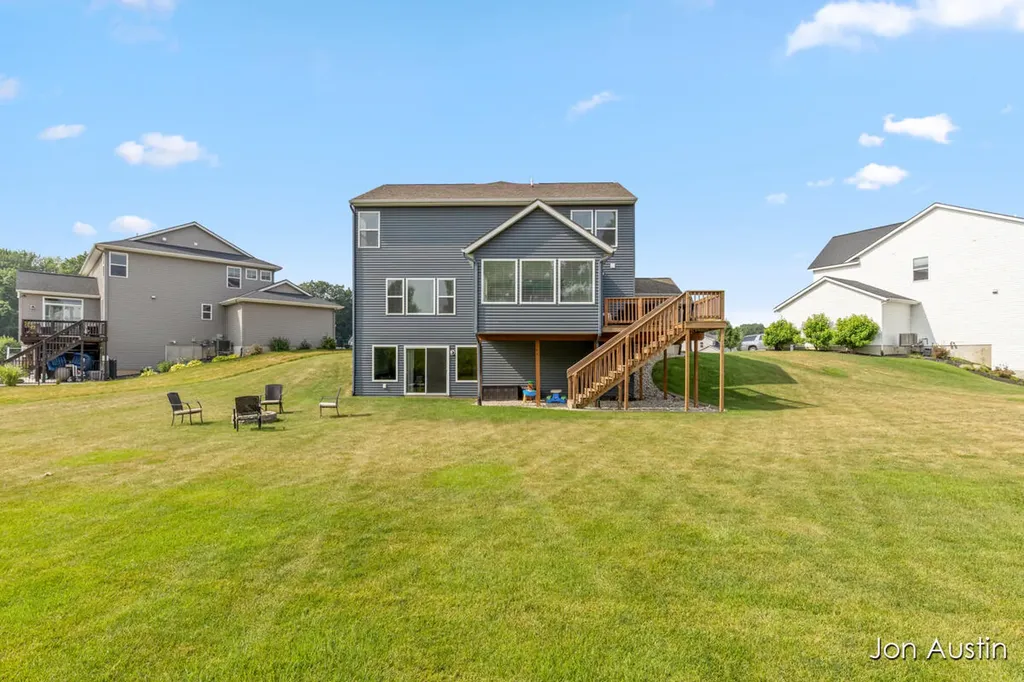 2929 E Morgan Trail NE Algoma Township MI 49341