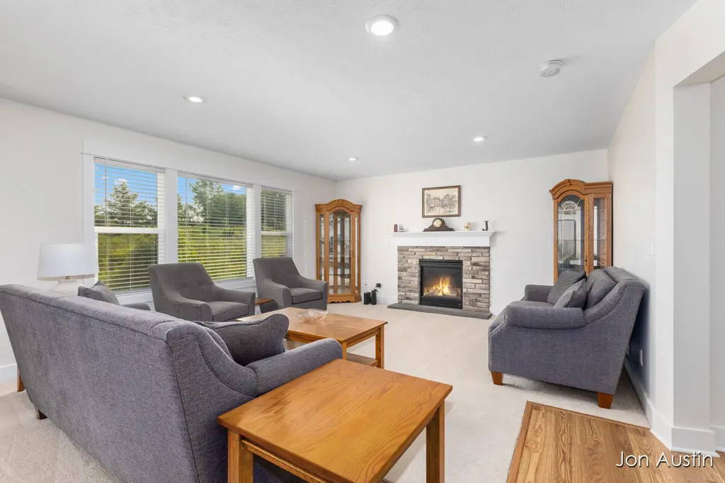 2929 E Morgan Trail NE Algoma Township MI 49341