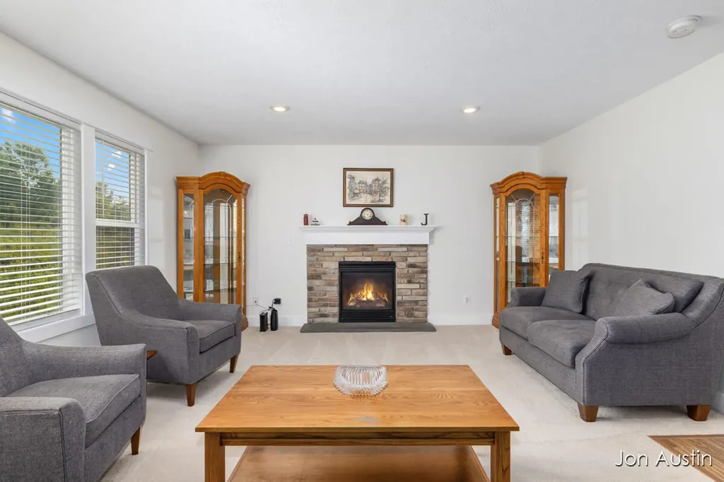 2929 E Morgan Trail NE Algoma Township MI 49341