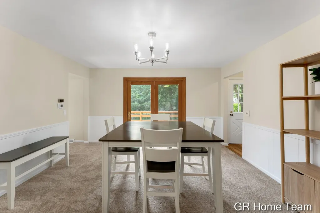 4542 Terry Drive SE Kentwood City MI 49512