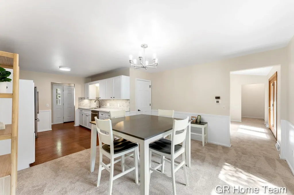 4542 Terry Drive SE Kentwood City MI 49512