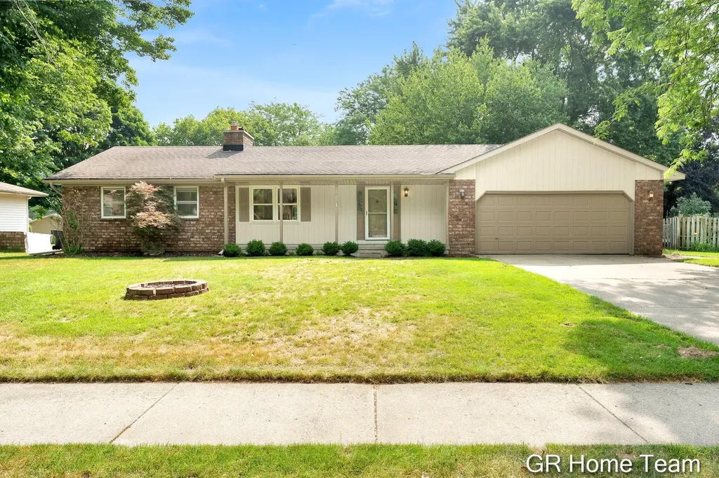 4542 Terry Drive SE Kentwood City MI 49512