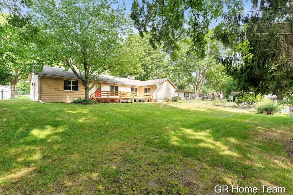 4542 Terry Drive SE Kentwood City MI 49512