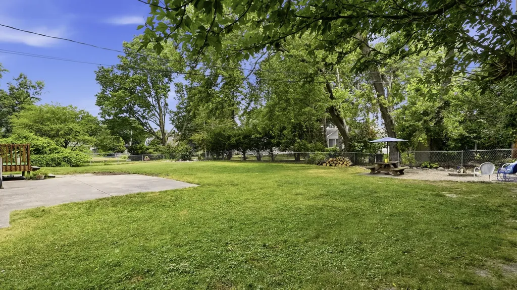 1040 Kirk Drive SE Grand Rapids Charter Township MI 49546