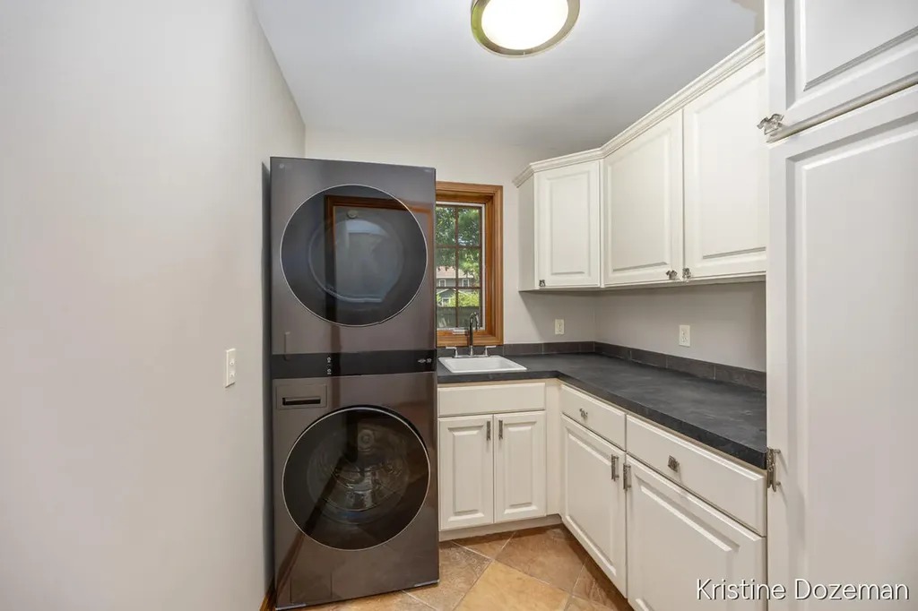 7679 Candlewood Drive SE Cascade Charter Township MI 49301
