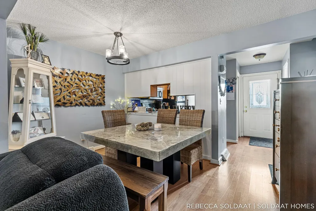 2539 Chatham Woods Drive SE Cascade Charter Township MI 49546