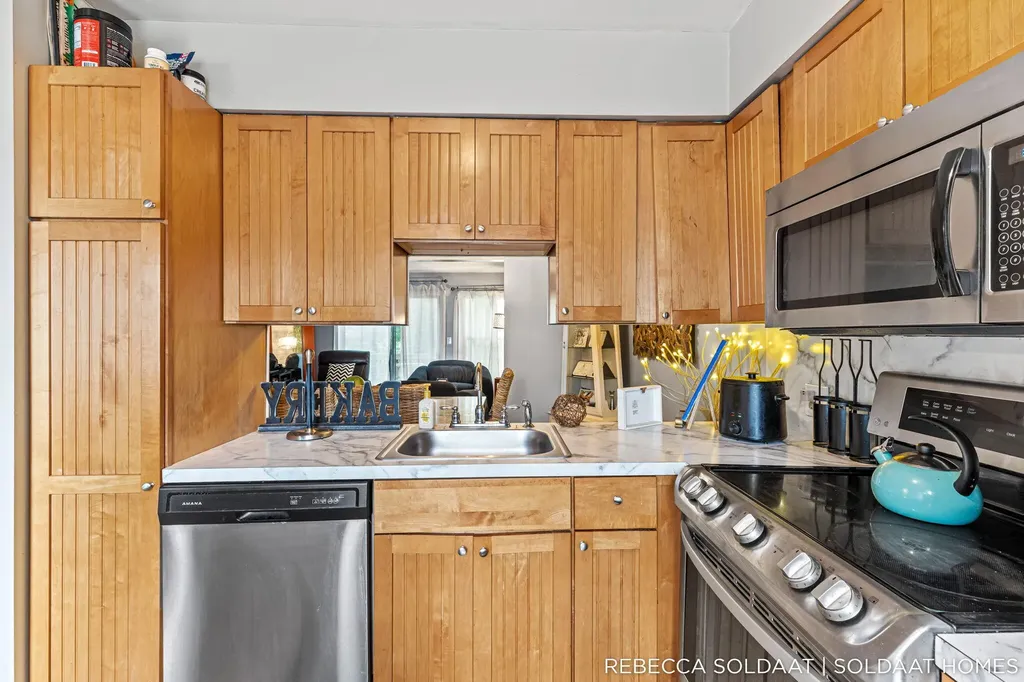 2539 Chatham Woods Drive SE Cascade Charter Township MI 49546