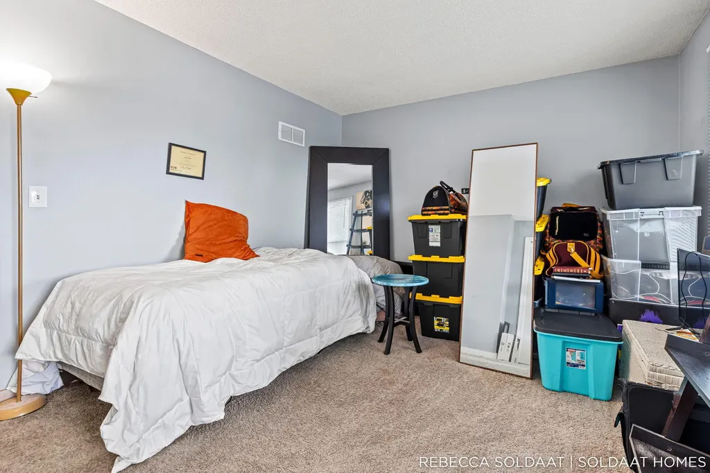 2539 Chatham Woods Drive SE Cascade Charter Township MI 49546