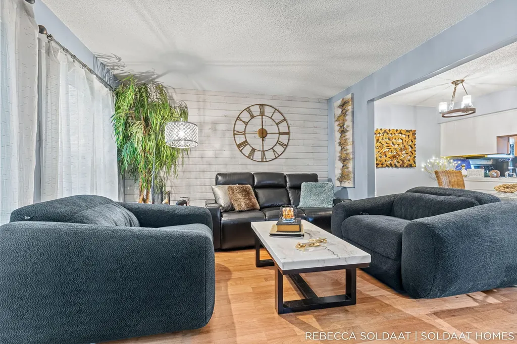 2539 Chatham Woods Drive SE Cascade Charter Township MI 49546