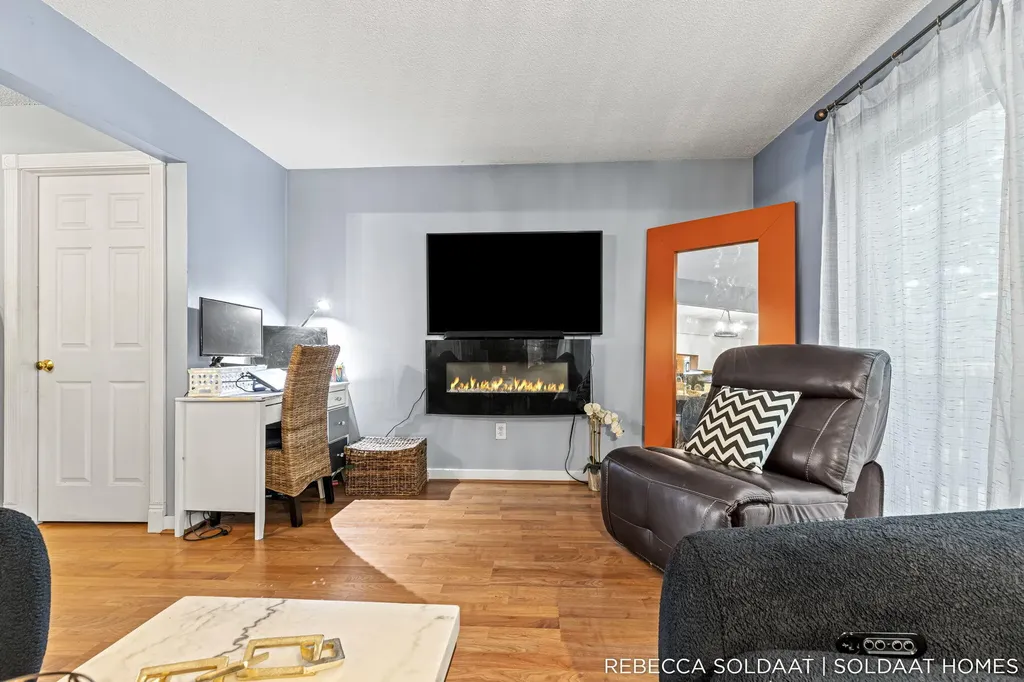 2539 Chatham Woods Drive SE Cascade Charter Township MI 49546