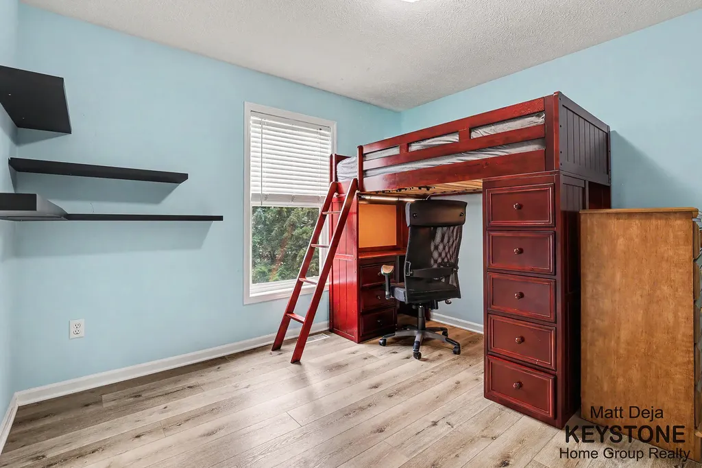 3870 Windwood Drive NE Plainfield Charter Township MI 49341