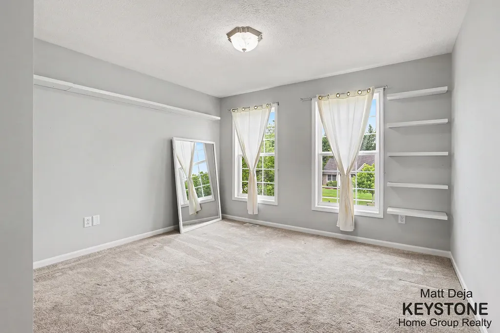 3870 Windwood Drive NE Plainfield Charter Township MI 49341