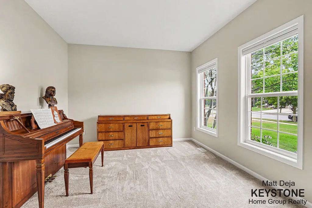 3870 Windwood Drive NE Plainfield Charter Township MI 49341