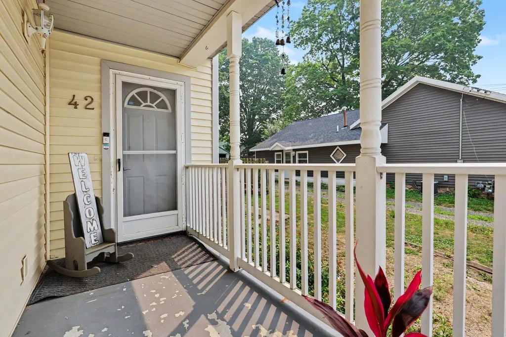 42 E Waterloo Street NW Unknown City MI 49318