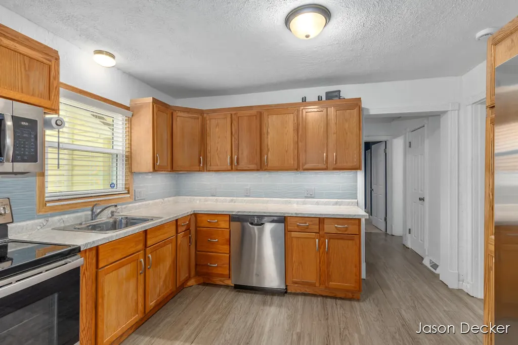 1524 Downey Street Lansing City MI 48906