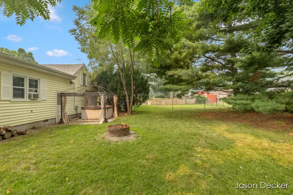 1524 Downey Street Lansing City MI 48906