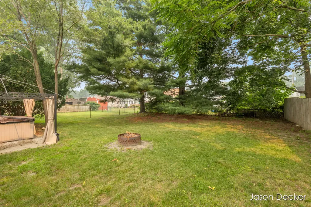 1524 Downey Street Lansing City MI 48906