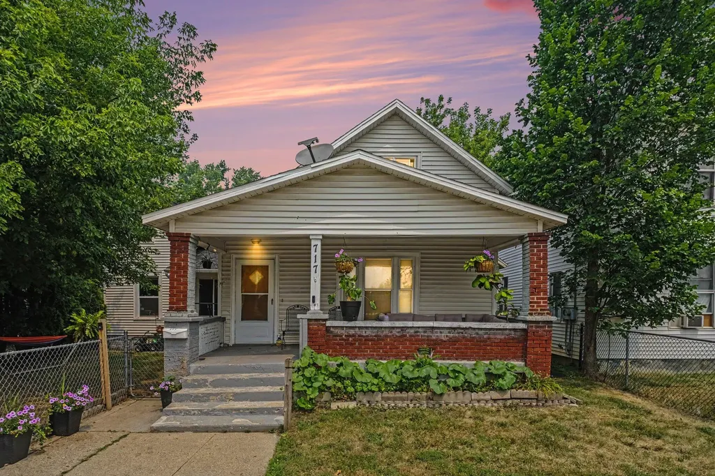 717-719 5th Street NW Grand Rapids City MI 49504