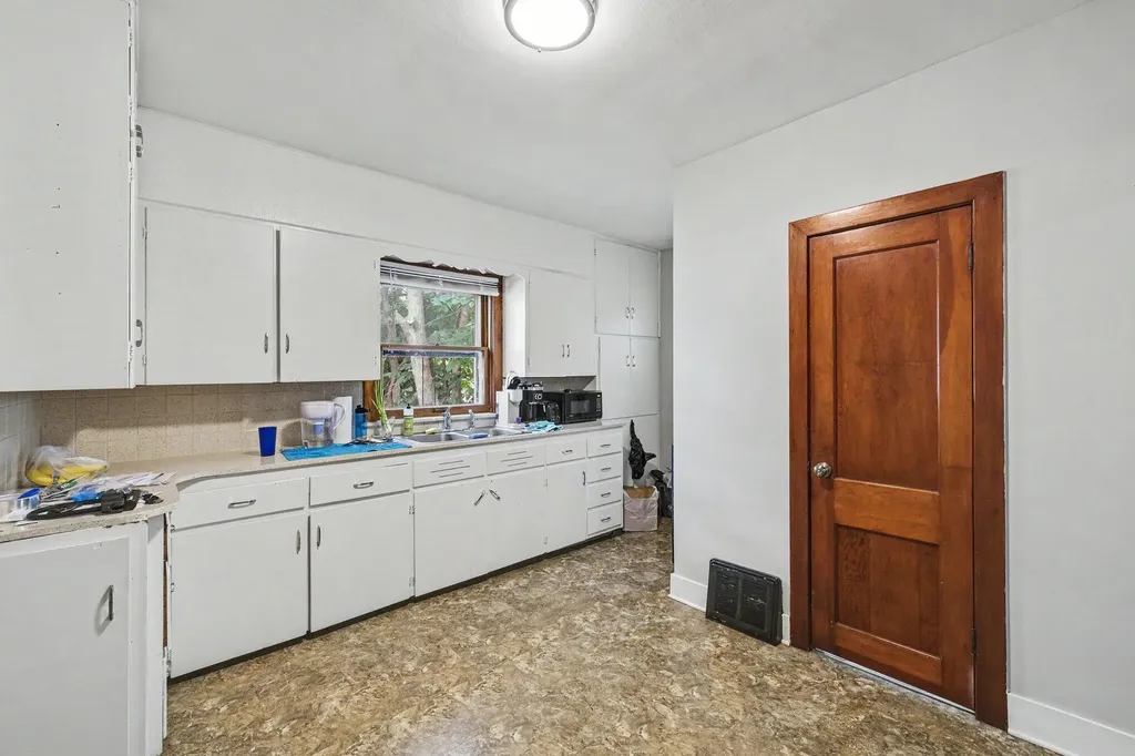 717-719 5th Street NW Grand Rapids City MI 49504