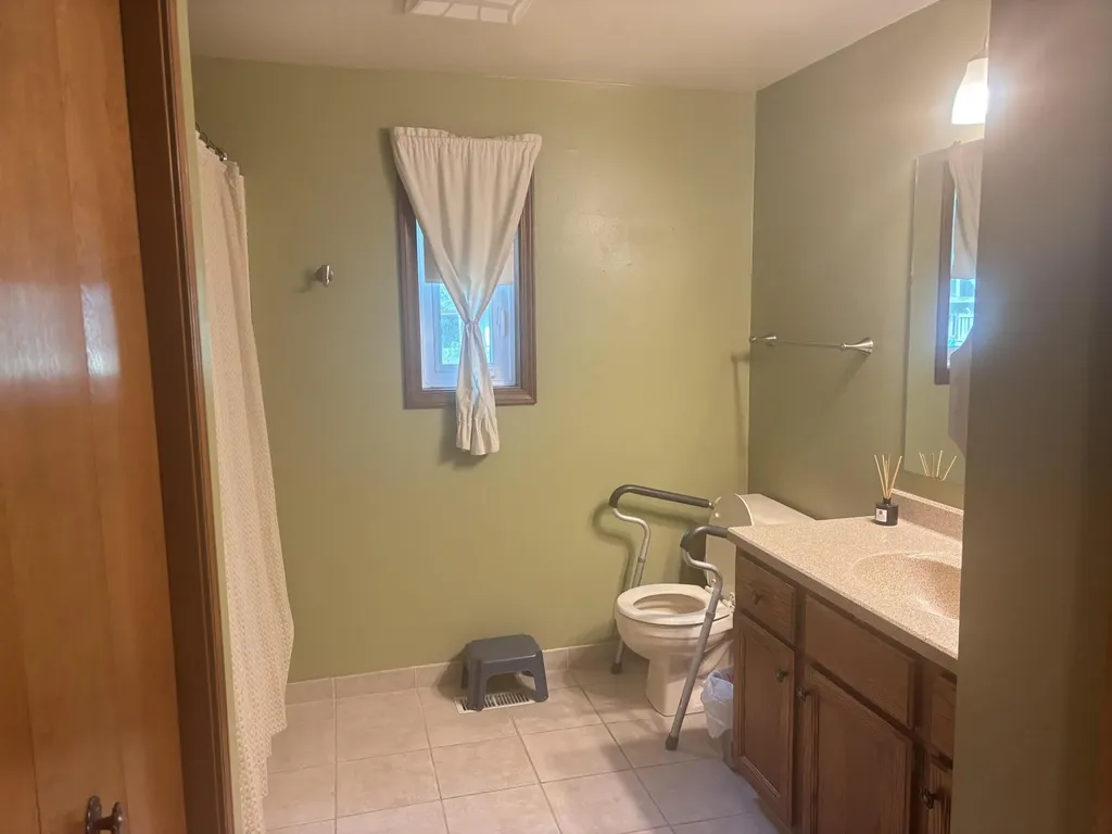 18145 148th Avenue Spring Lake Township MI 49456