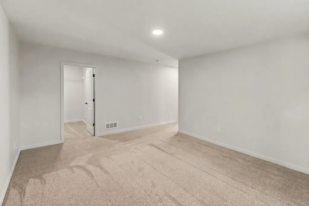 1480 W Valley Dewitt Charter Township MI 48906