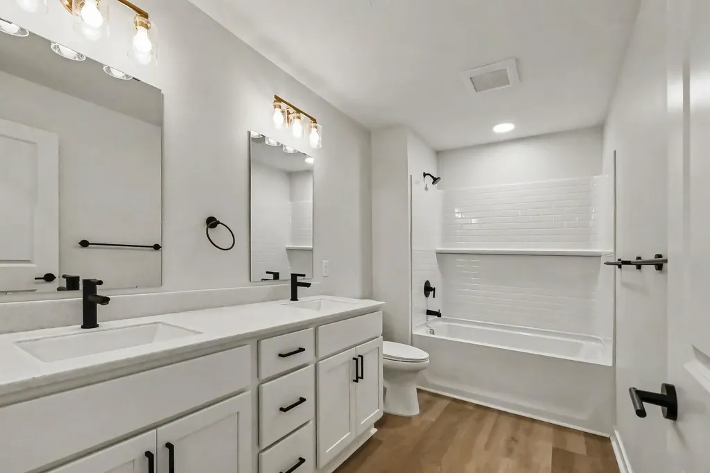 1480 W Valley Dewitt Charter Township MI 48906